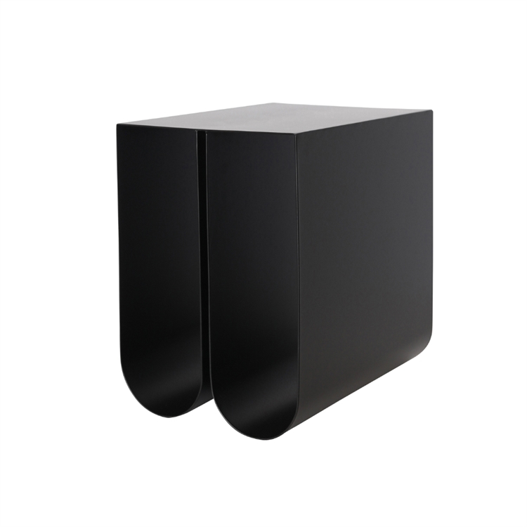 Kristina Dam Studio Curved Sidebord - Black