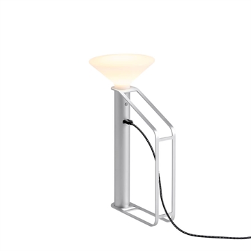 Muuto Piton bærbar lampe - Lader i aluminium