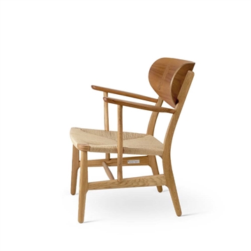 Carl Hansen & Søn CH22 Loungestol - Oljet eik/Teak m/ naturlig flettet Side