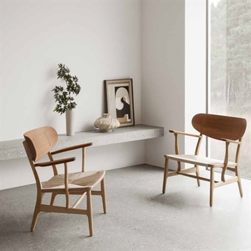 Carl Hansen & Søn CH22 Lounge stol - Oljet eik/Teak m/naturfletting Stuen