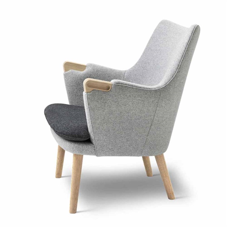 Carl Hansen & Søn CH71 Lenestol Eik Hvitolje Divina 120/Hallingdal 130 Side