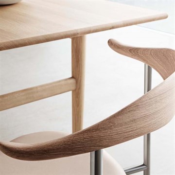 Carl Hansen & Søn CH327 Wegner Spisebord Såpe Eik detalj