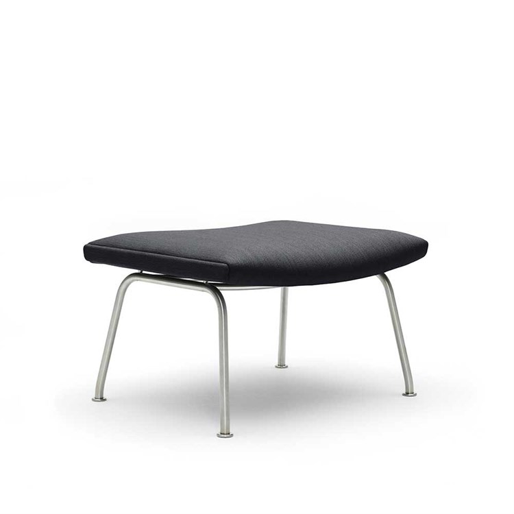 Carl Hansen & Søn CH446 Wegner Fotskammel Fiord Sort