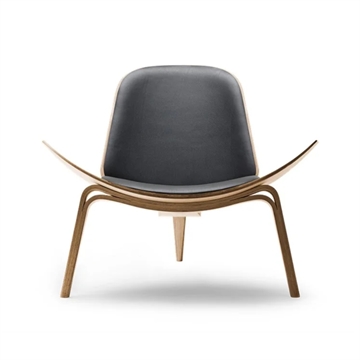 Carl Hansen & Søn CH07 Skalstolen Skinn