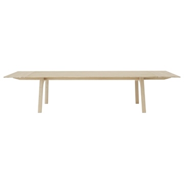 Muuto Earnest uttrekkbart bord 260 x 100 - Oljet eik med tilleggsplater