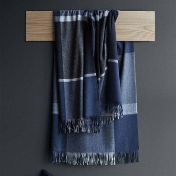 Elvang Manhattan Plaid Dark Blue/asfalt i entreen