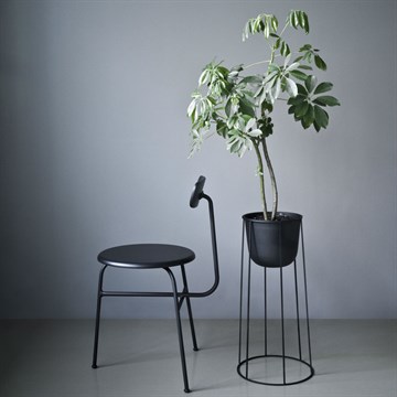 Audo Wire Pot Black Entrance