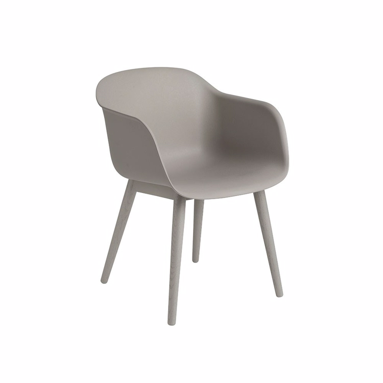 Muuto Fiber spisestuestol