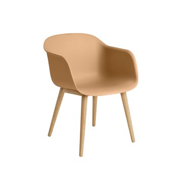 Muuto Fiber spisestuestol