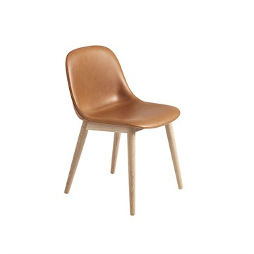 Muuto Fiber spisestuestol