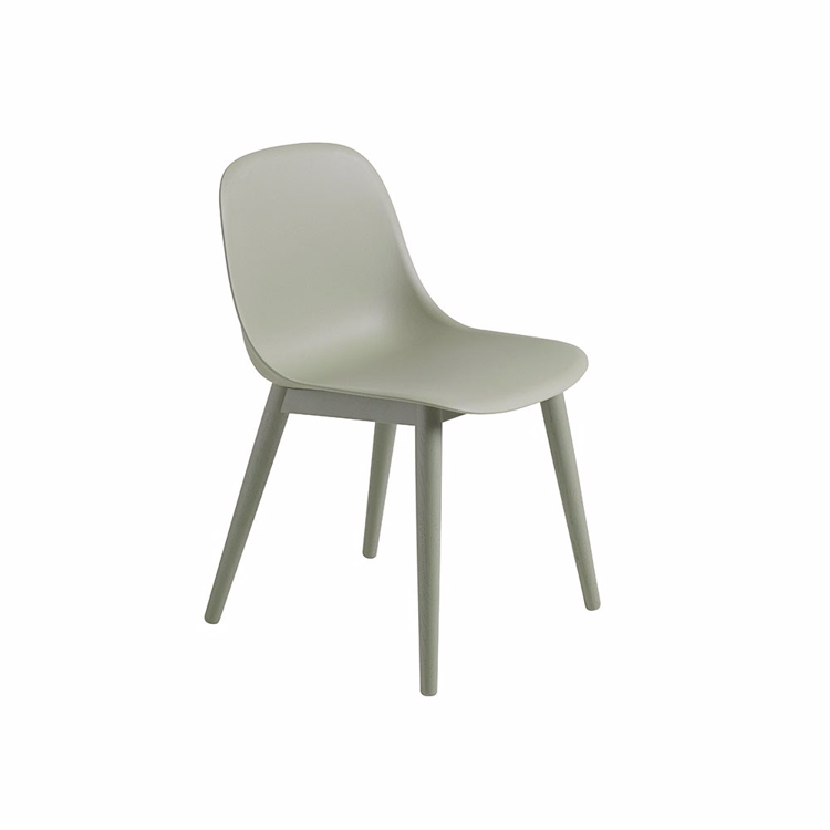 Muuto Fiber spisestuestol