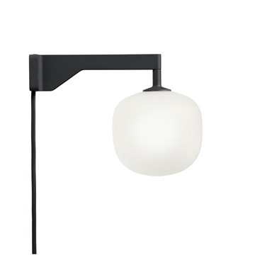 Muuto Rime Vegglampe Svart Svart