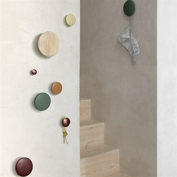 Muuto The Dots metall- og trekroker