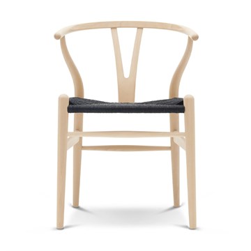 Carl Hansen CH24 Såpebehandlet bøk med sort flettet