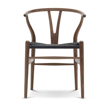 Carl Hansen CH24 Valnøttooljet svart flette